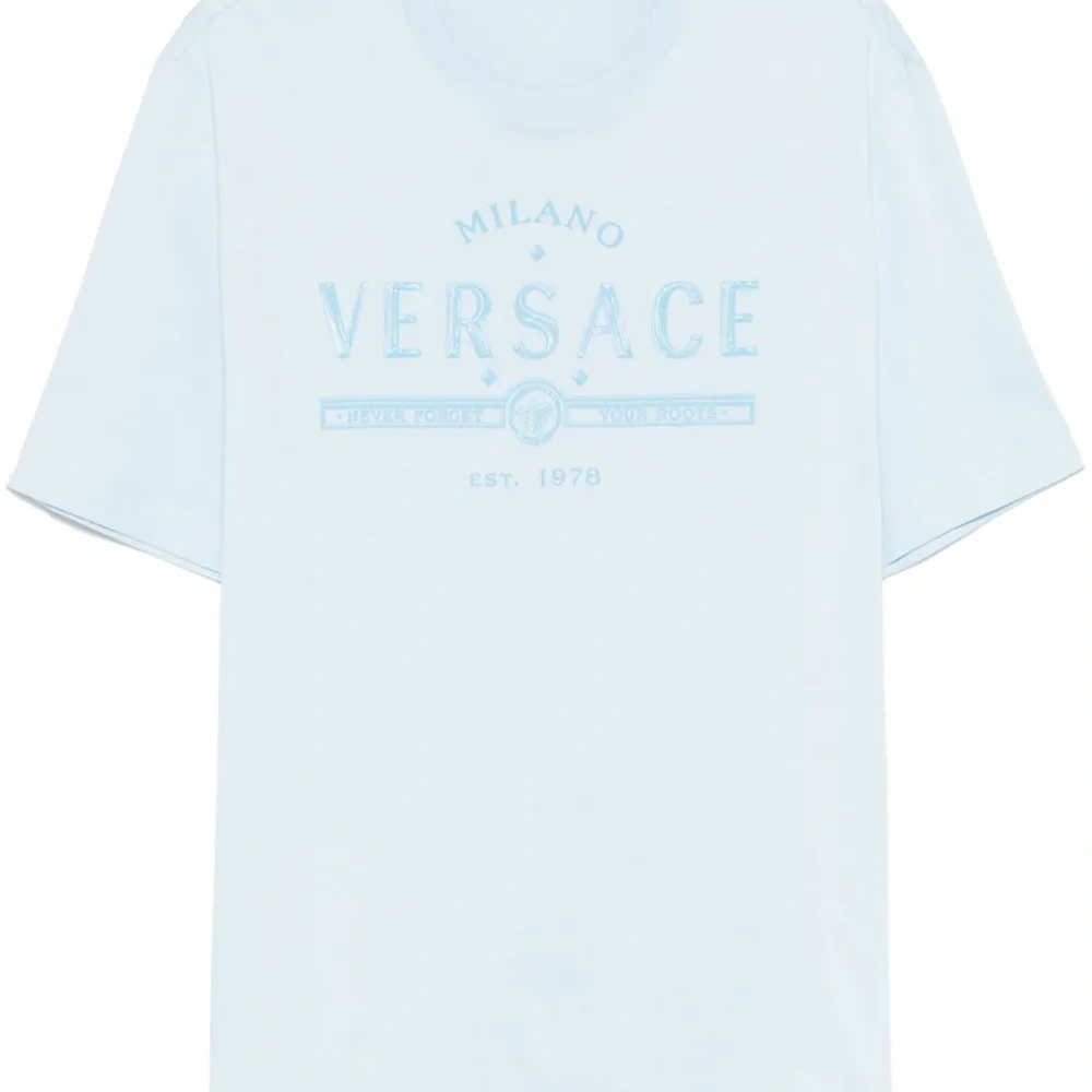 Футболка с логотипом Футболка с логотипом