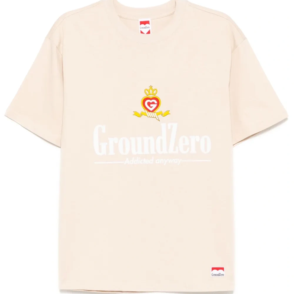 Футболка с логотипом