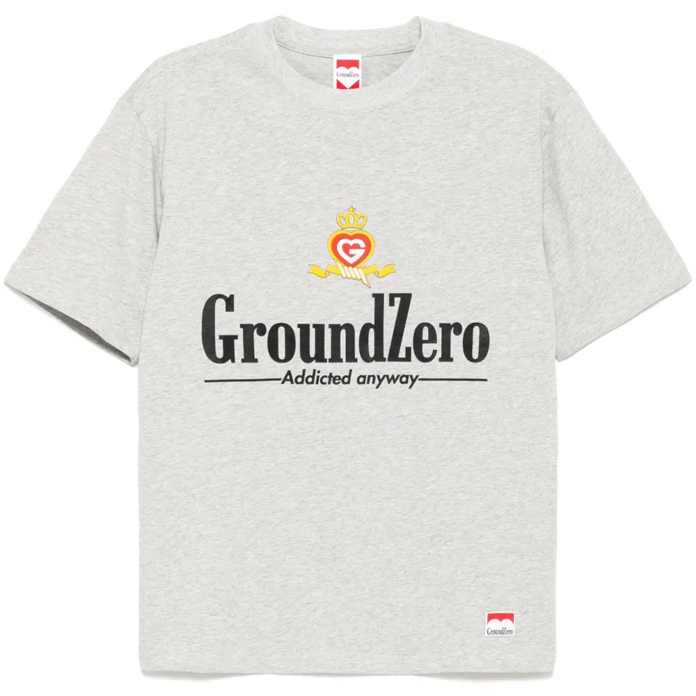 Футболка с логотипом