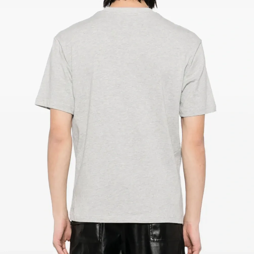 Футболка с логотипом