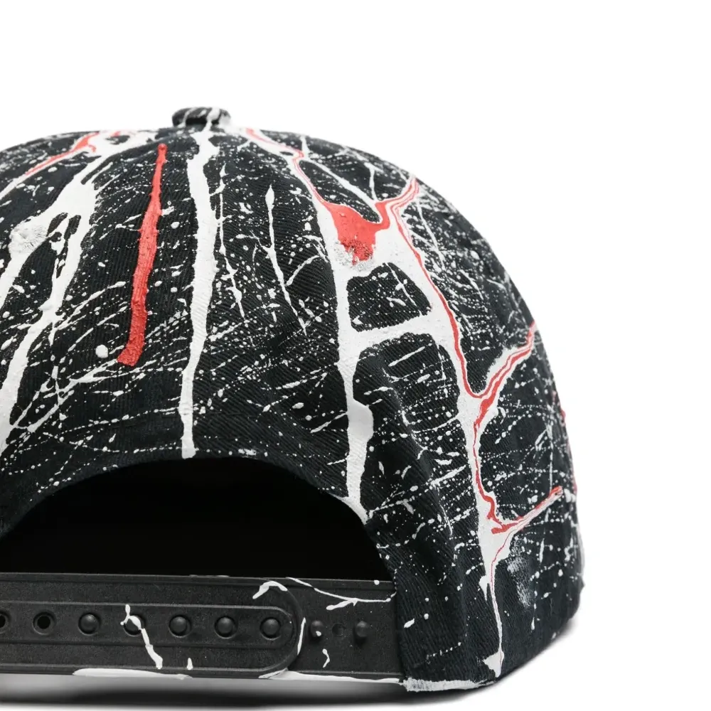 Кепка с принтом