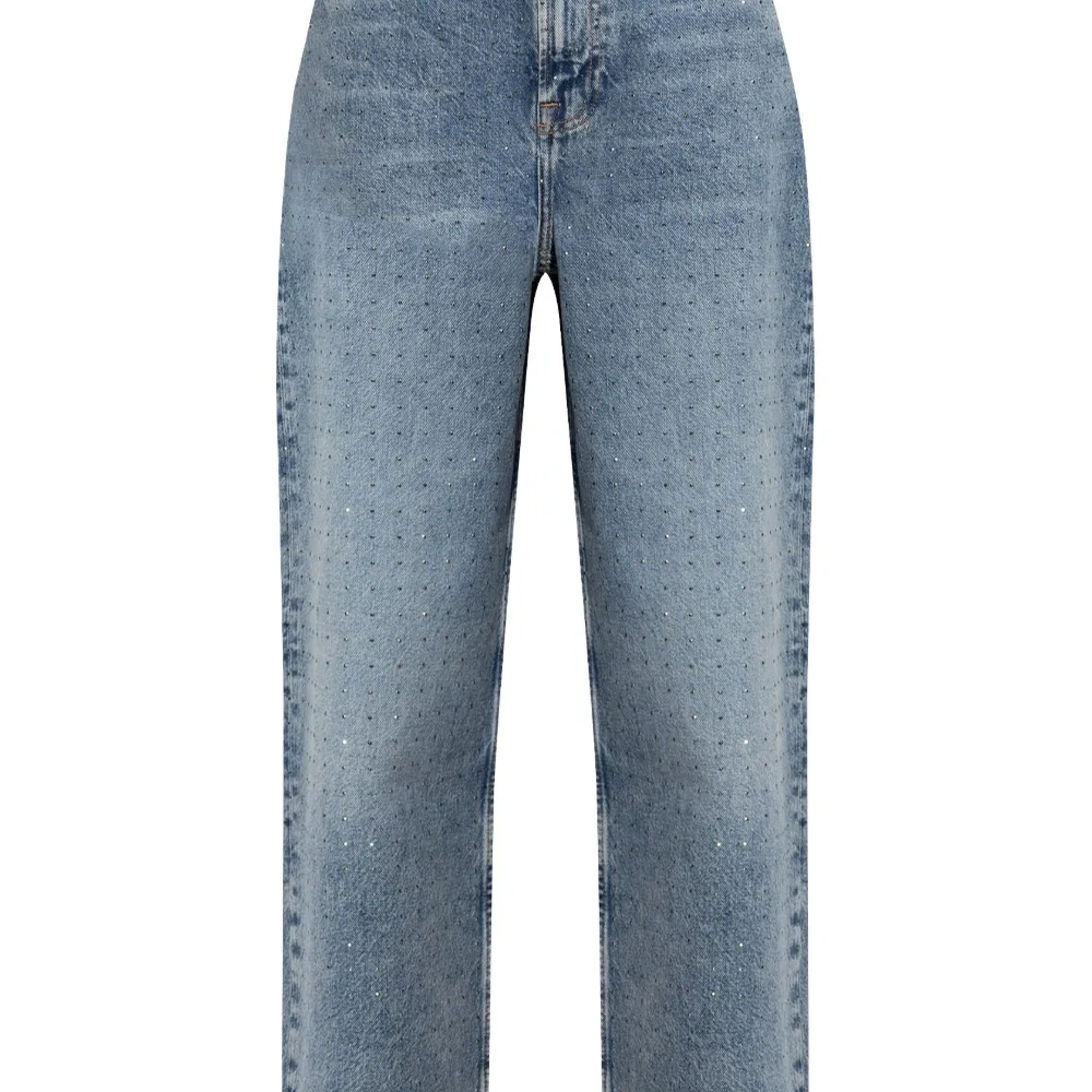 Широкие джинсы