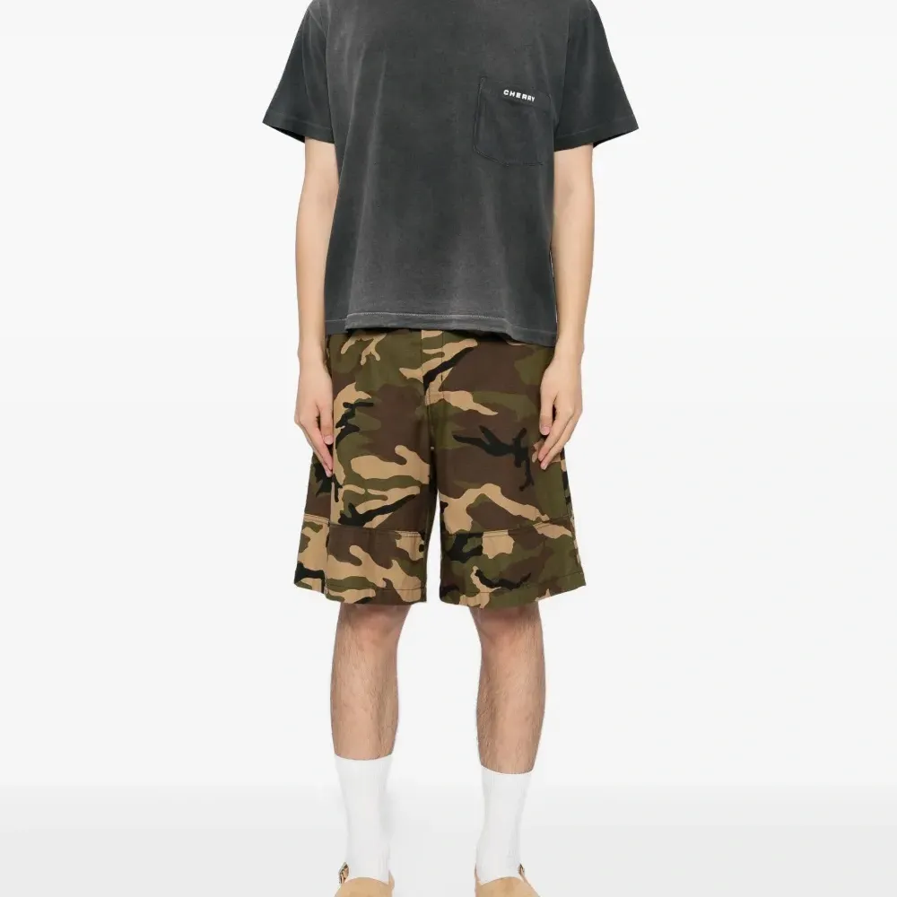 Футболка с круглым вырезом Футболка с круглым вырезом