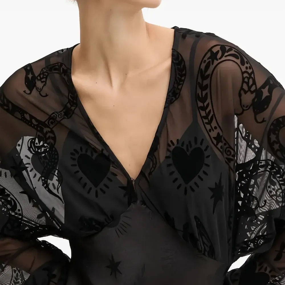 Вечернее платье макси с бархатными вставками