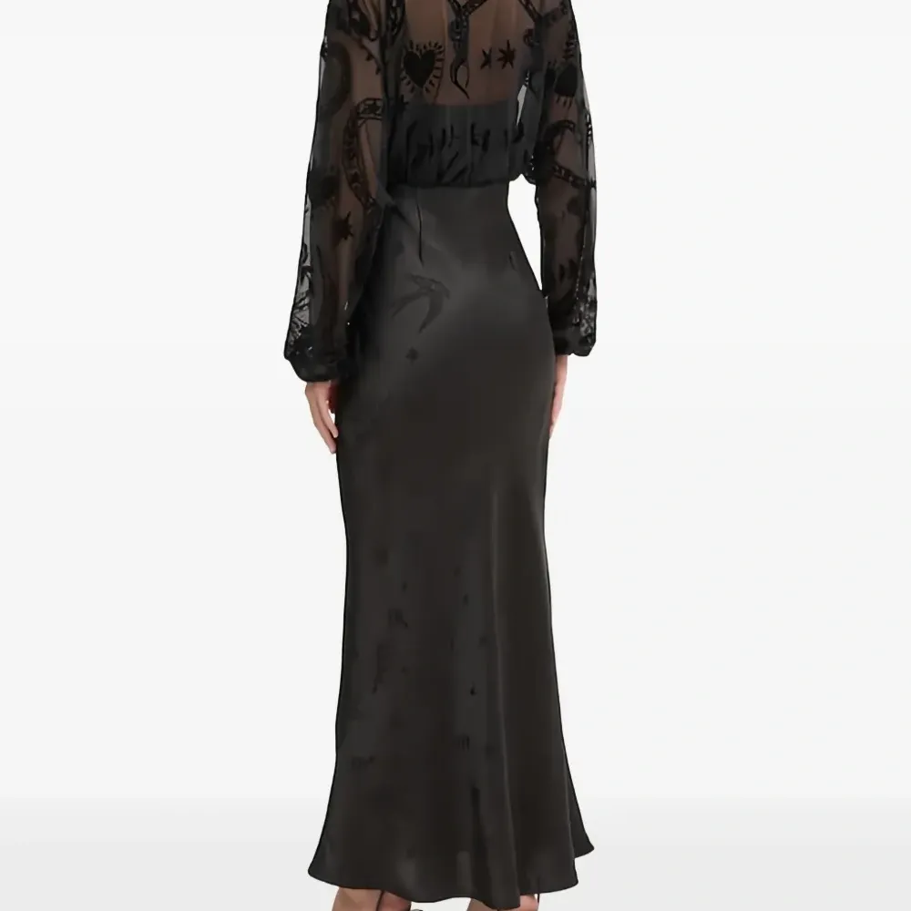 Вечернее платье макси с бархатными вставками