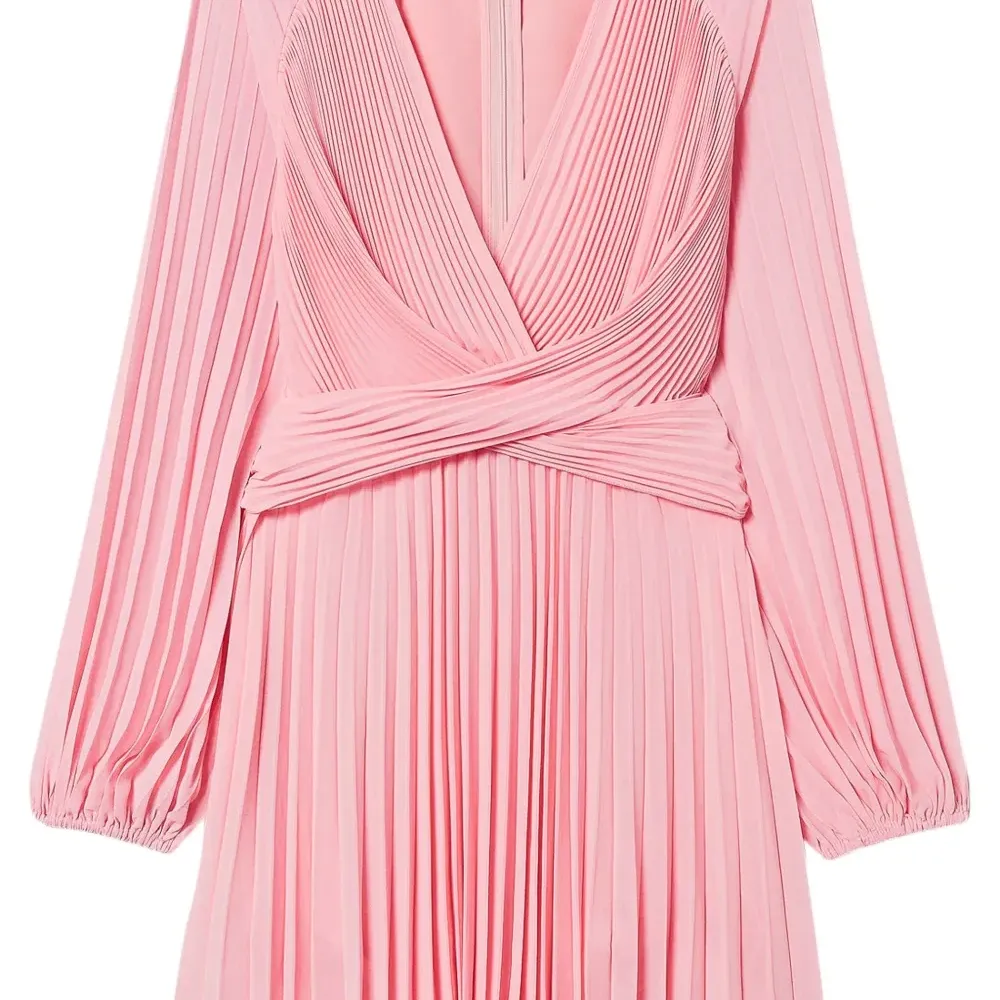 Платье со складками