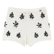 Шорты с цветочной вышивкой Шорты с цветочной вышивкой