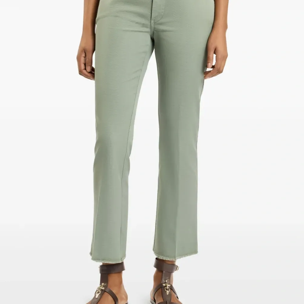 Брюки с карманами