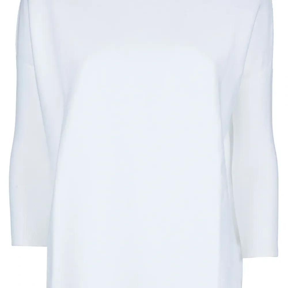 Футболка с вырезом-лодочкой Футболка с вырезом-лодочкой