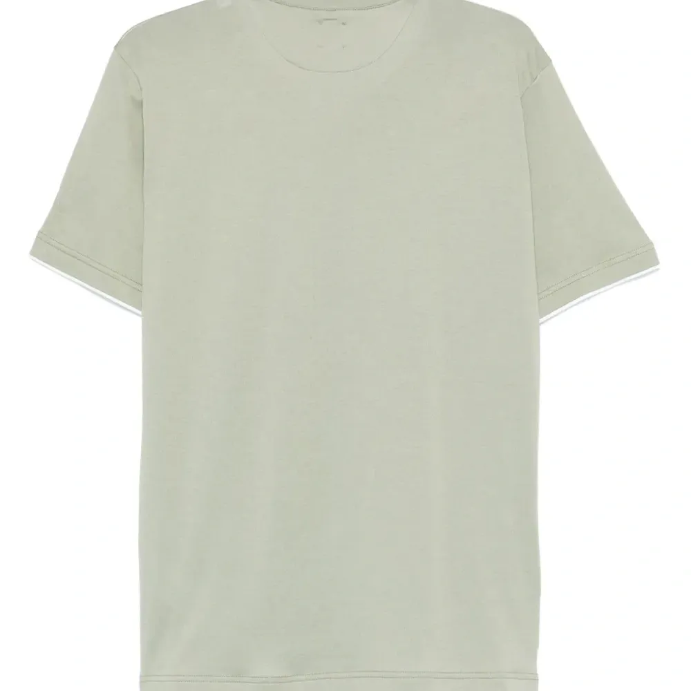 Футболка с круглым вырезом