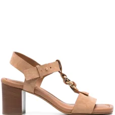 Босоножки на каблуке