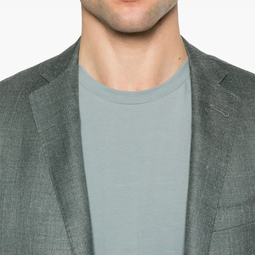 Футболка с вышитым логотипом Футболка с вышитым логотипом