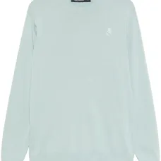 Свитер с вышитым логотипом