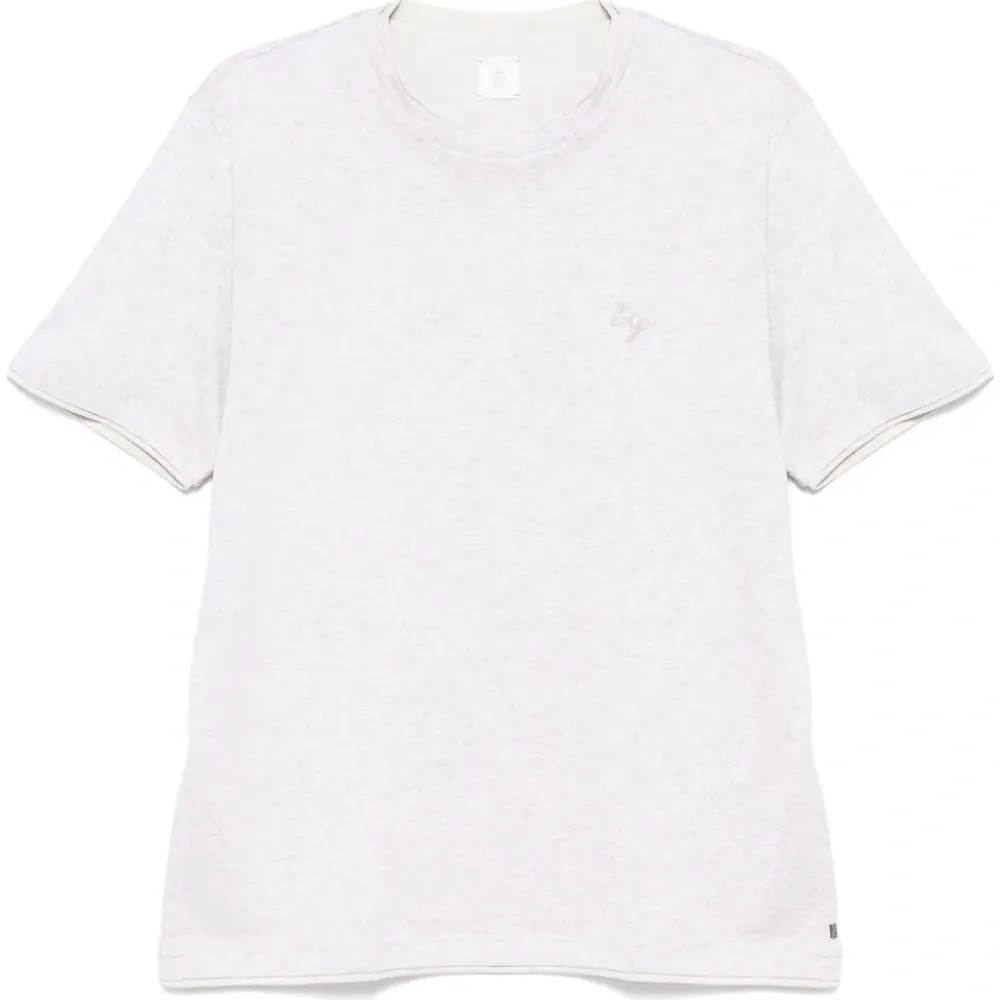 Футболка с вышитым логотипом