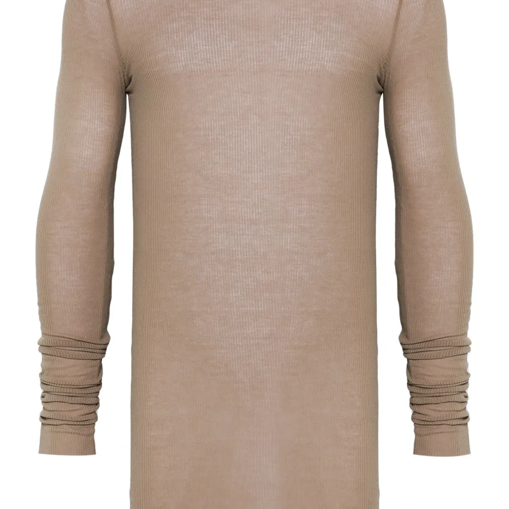 Футболка в рубчик