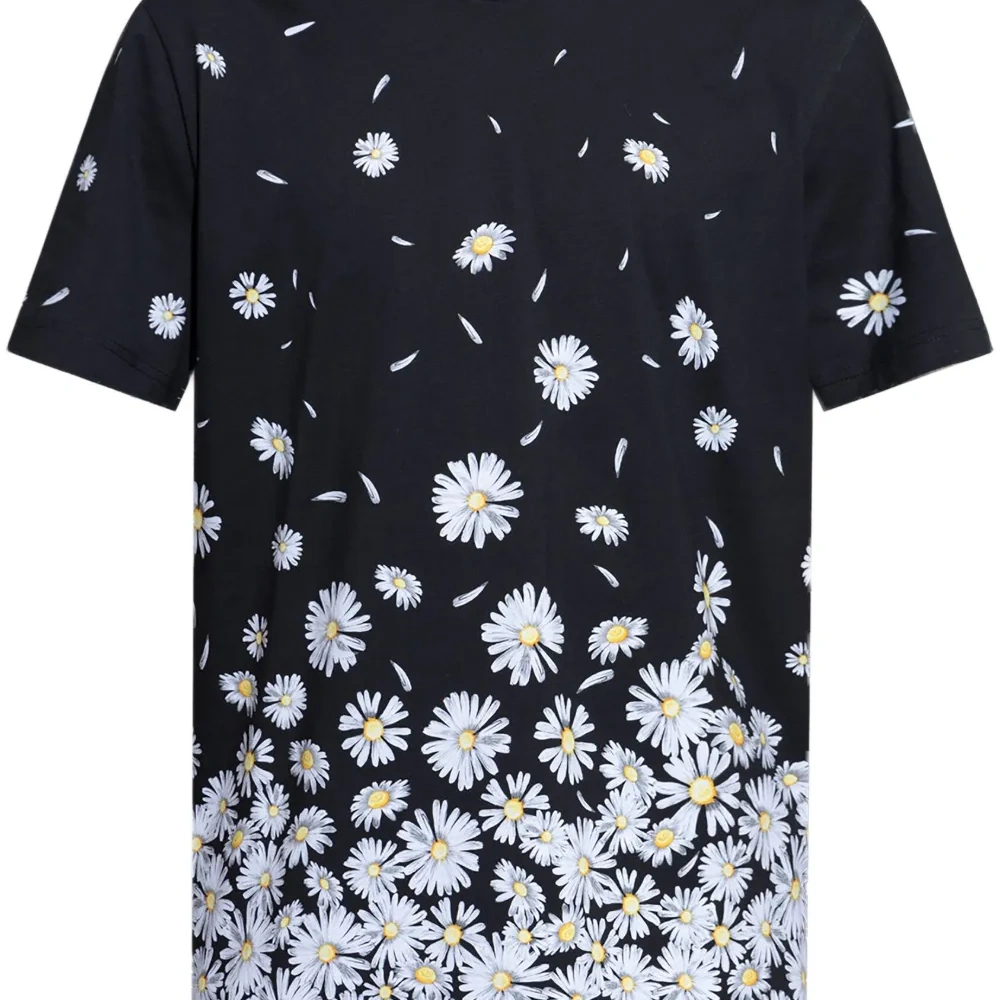 Футболка с цветочным принтом