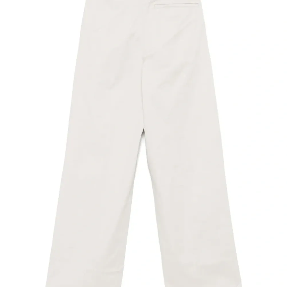 Брюки строгого кроя