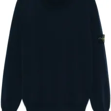 Свитер с круглым вырезом