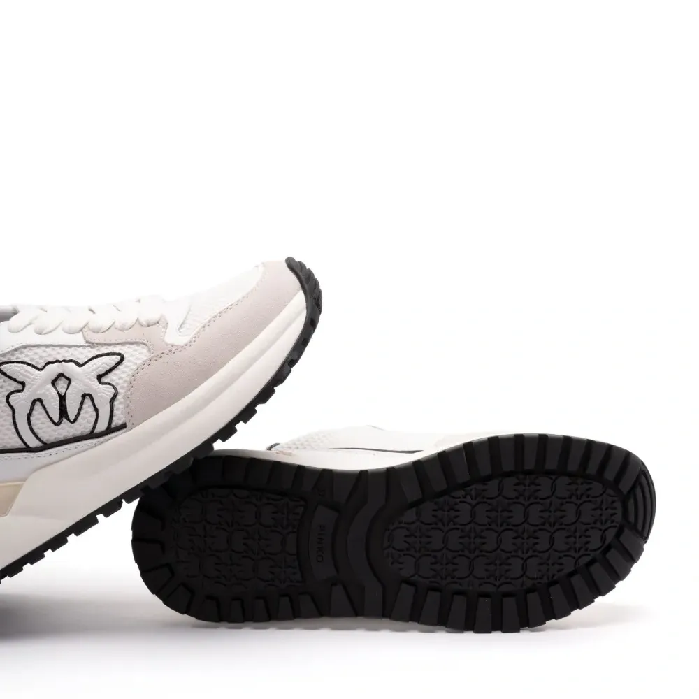 Кроссовки в двух тонах