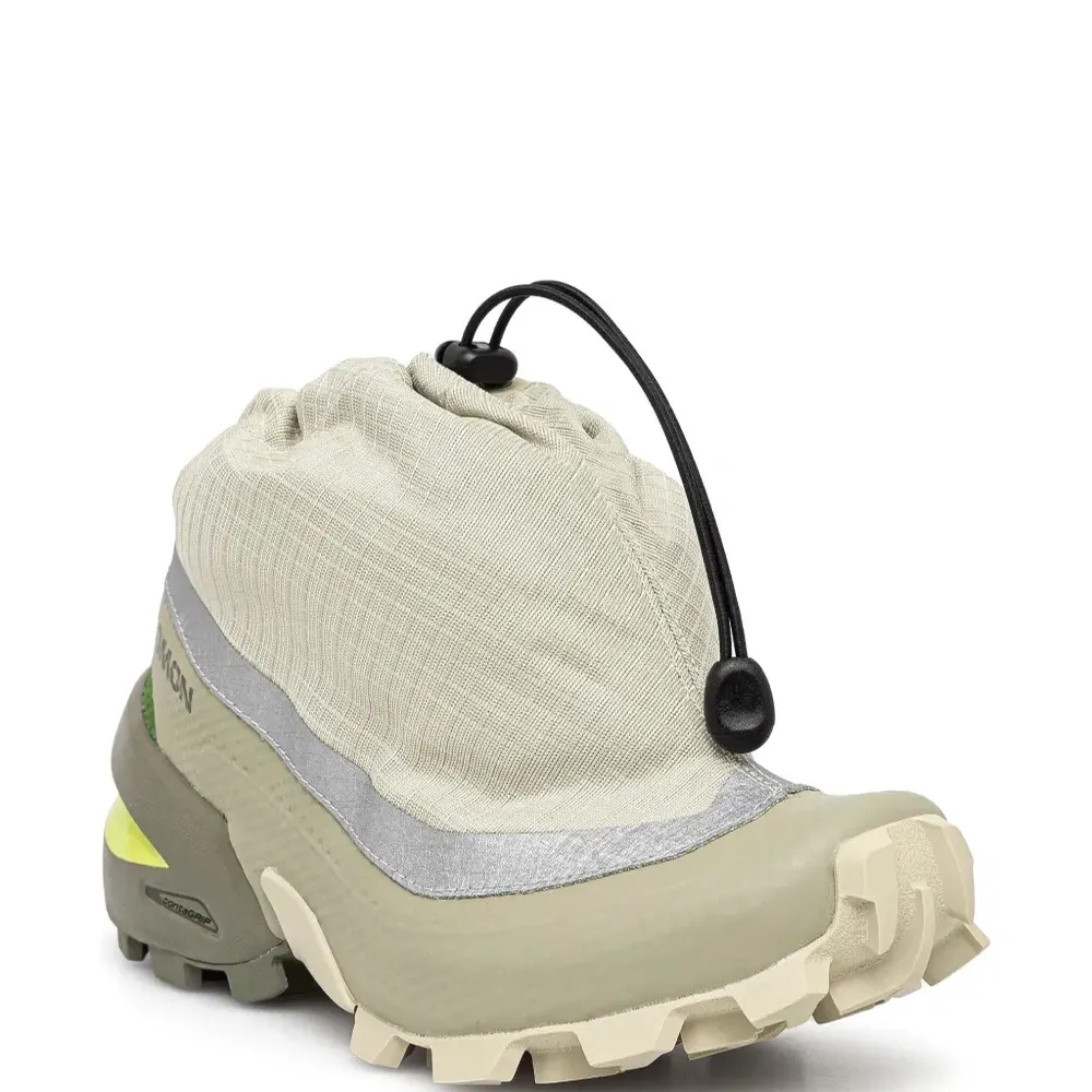 Кроссовки Cross из коллаборации с Salomon