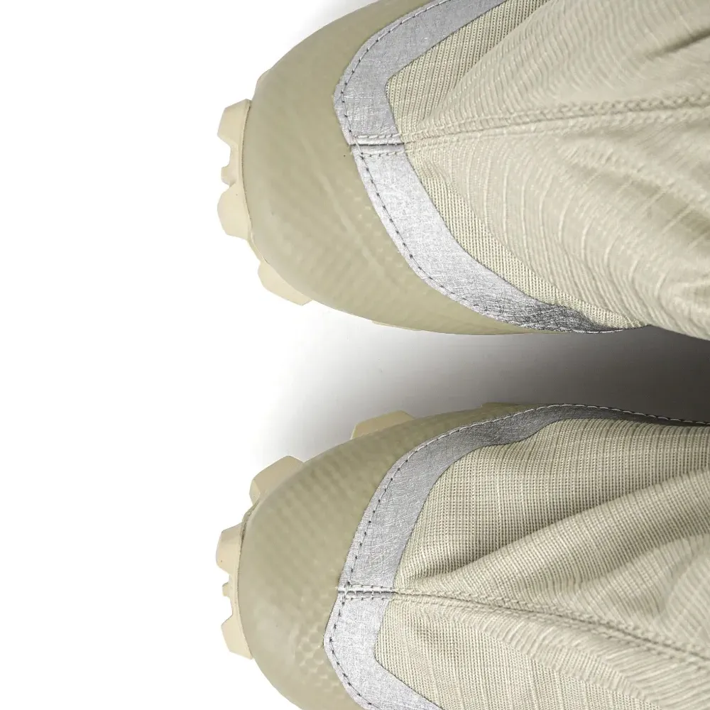 Кроссовки Cross из коллаборации с Salomon