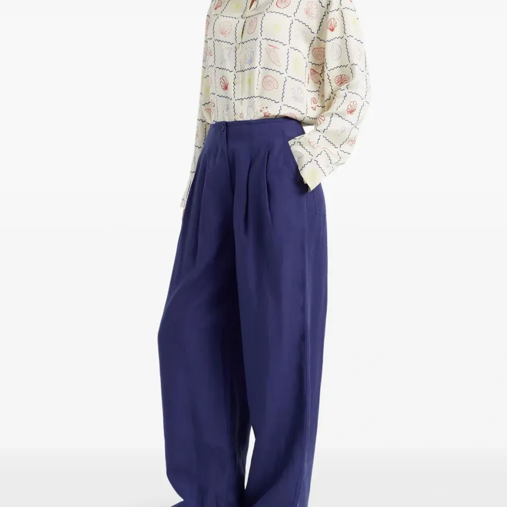 Брюки со складками