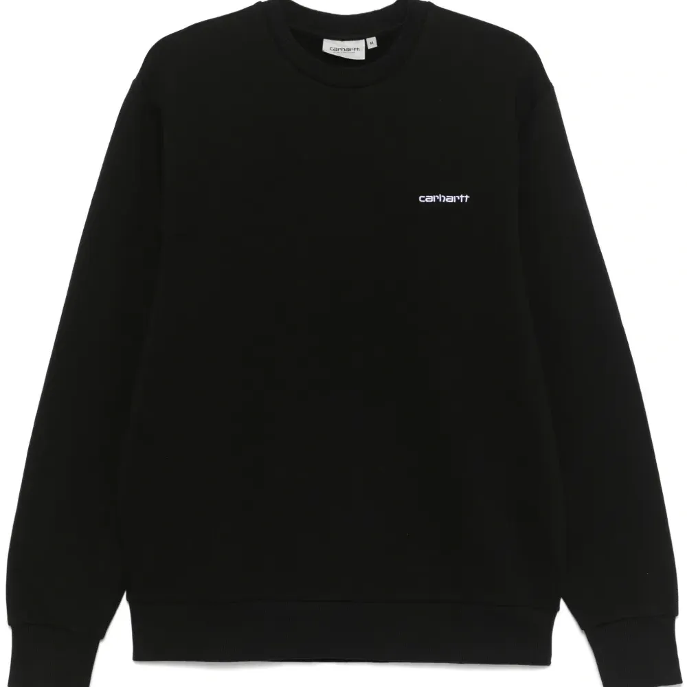 Толстовка с вышивкой