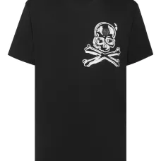 Футболка Skull & Bones