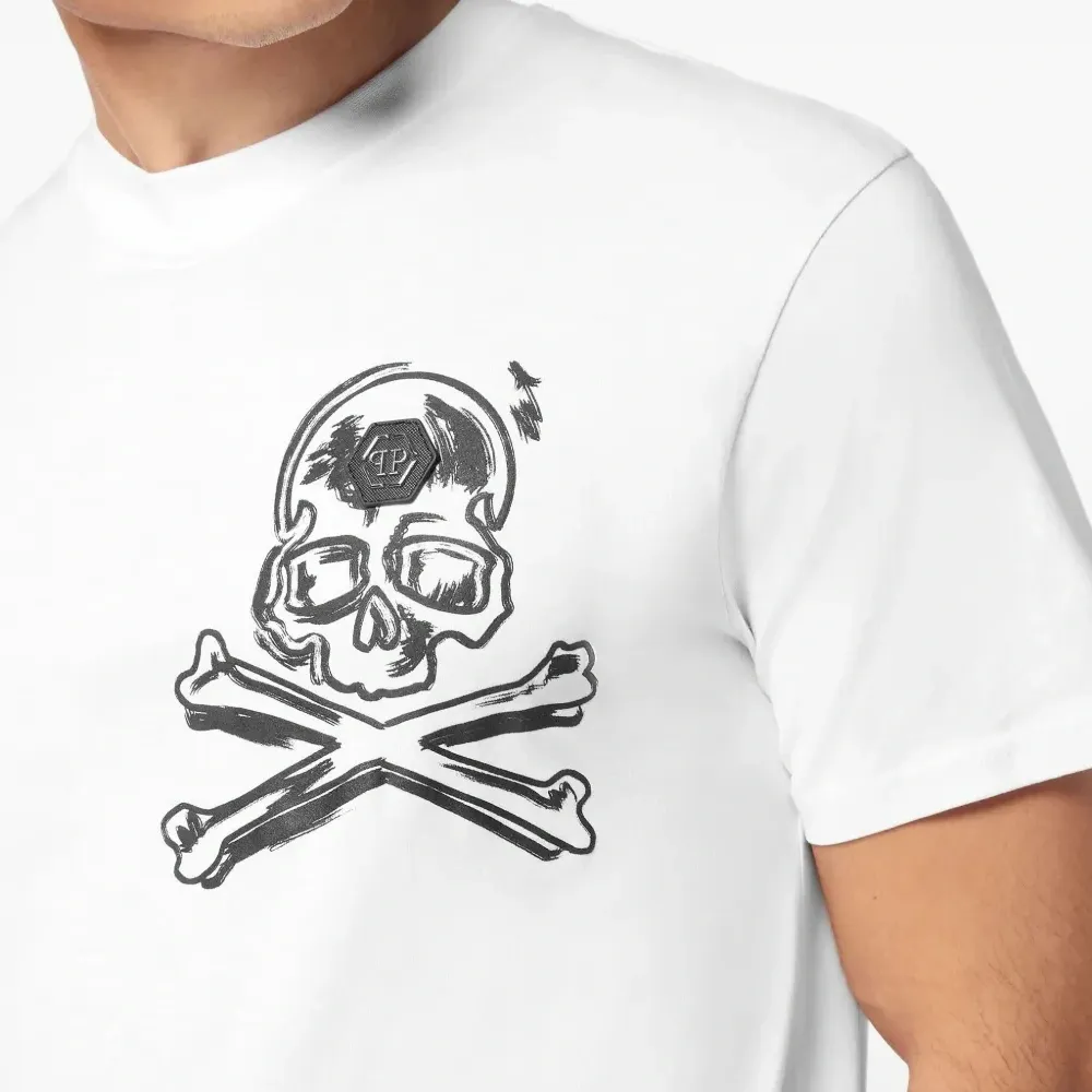 Футболка Skull & Bones