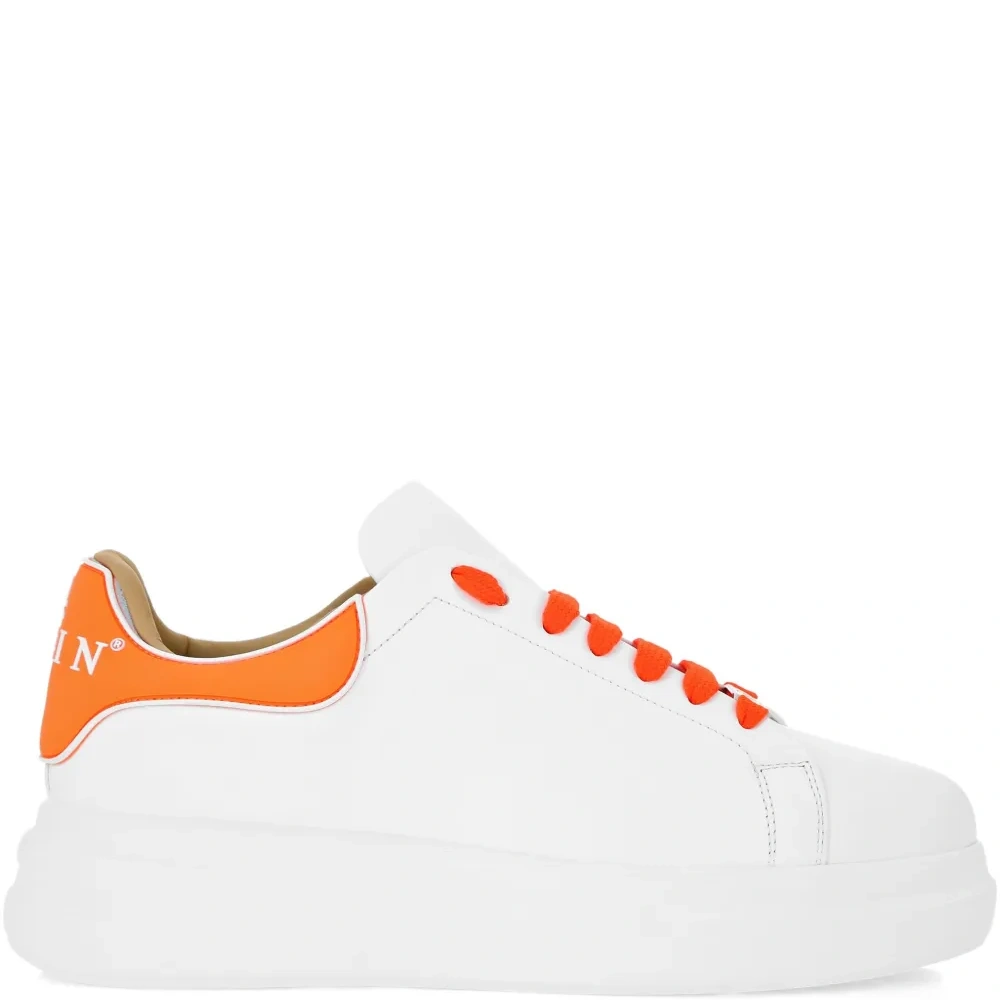 Кожаные кроссовки