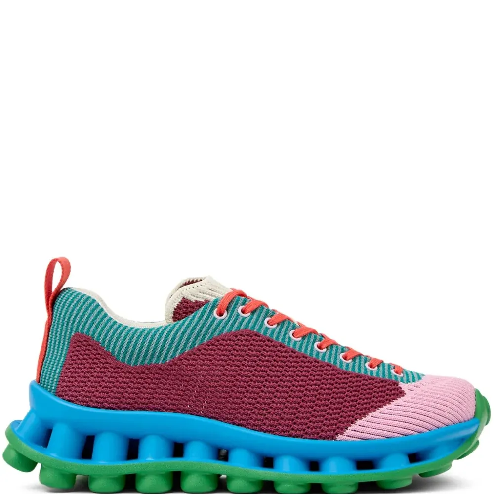 Кроссовки Pelotissima из коллаборации с Sunnei Кроссовки Pelotissima из коллаборации с Sunnei