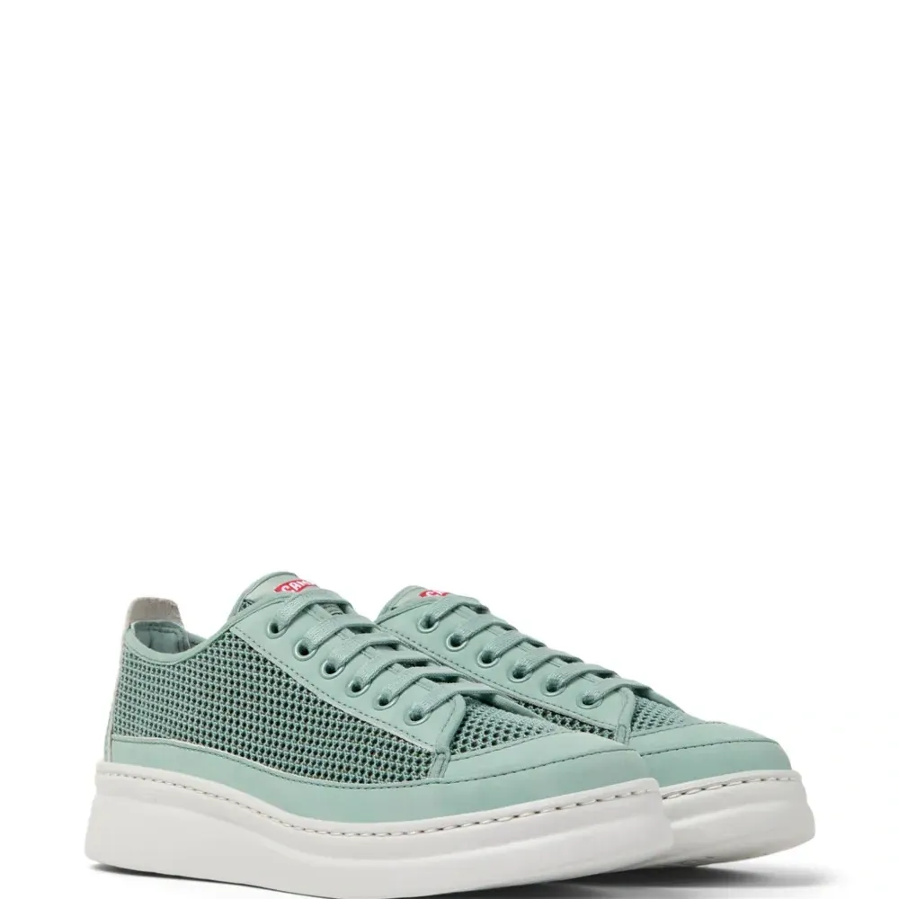 Кроссовки Runner Up