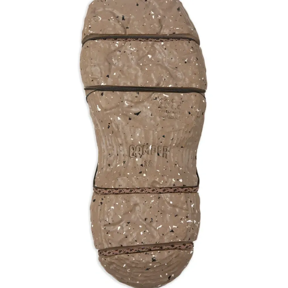 Кроссовки Roku