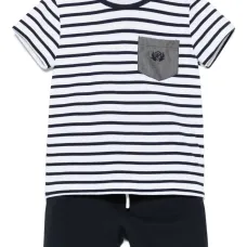 Комплект из футболки и полосатых шортов