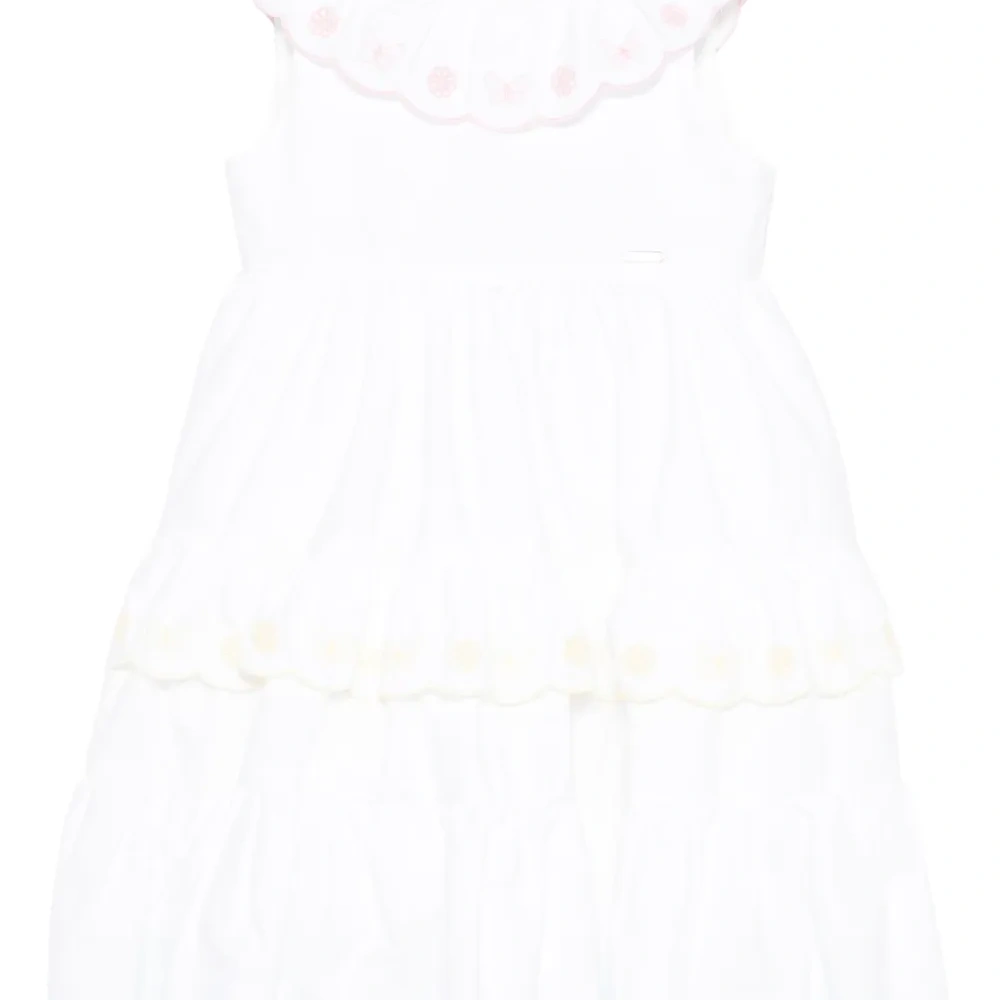 Платье с вышивкой