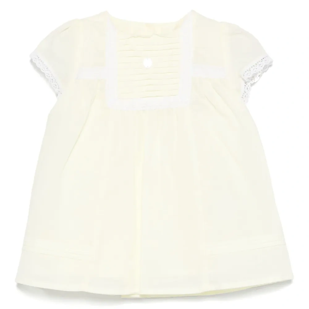 Платье с кружевом