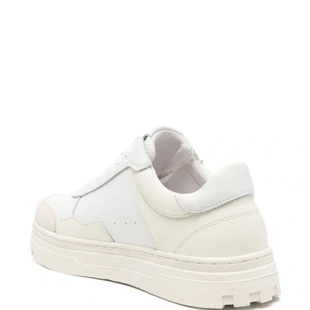 Кожаные кроссовки