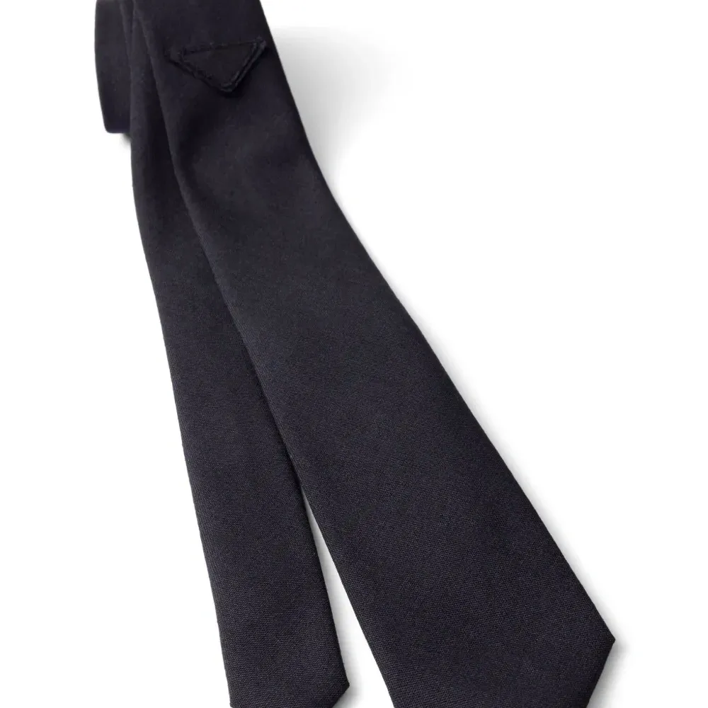 Галстук с логотипом