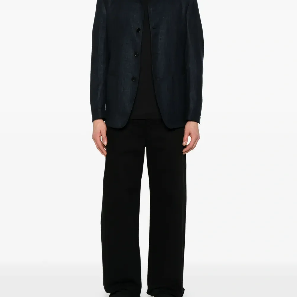 Футболка с круглым вырезом