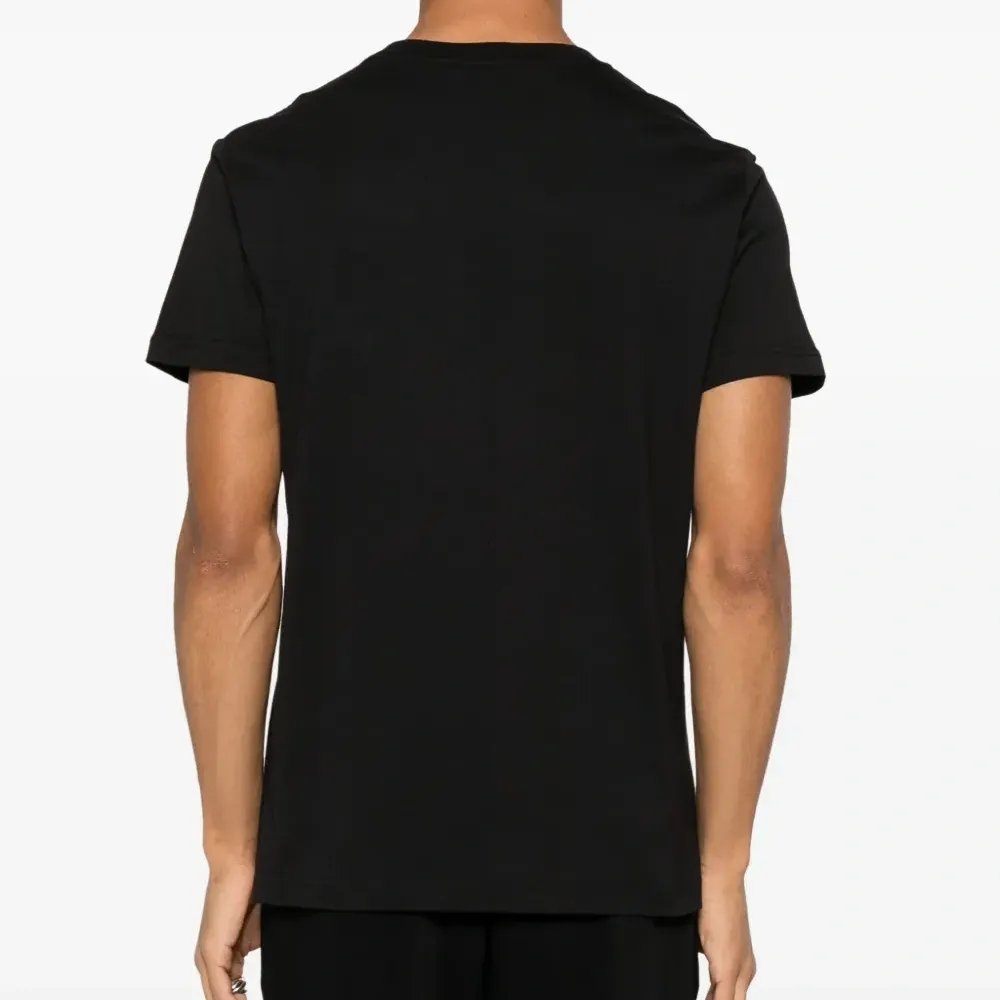 Футболка с логотипом