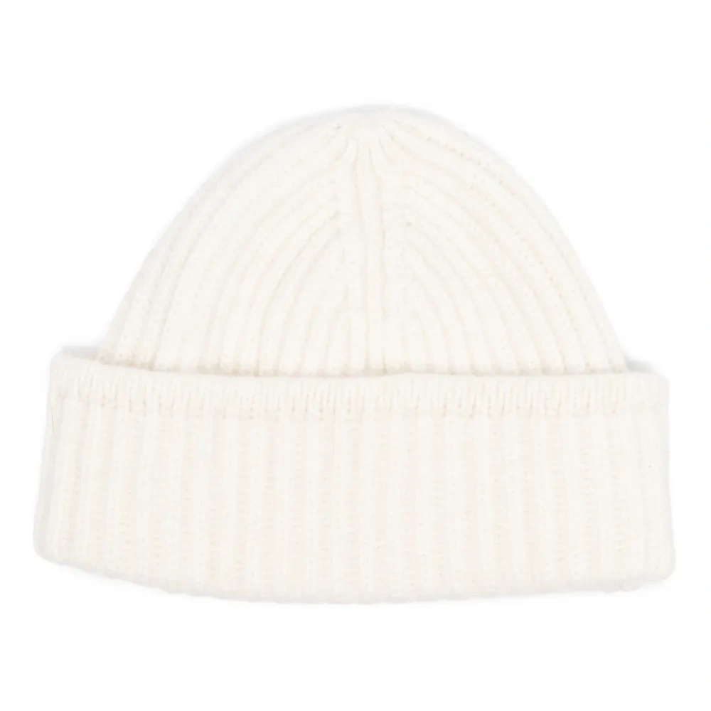 Шапка бини крупной вязки