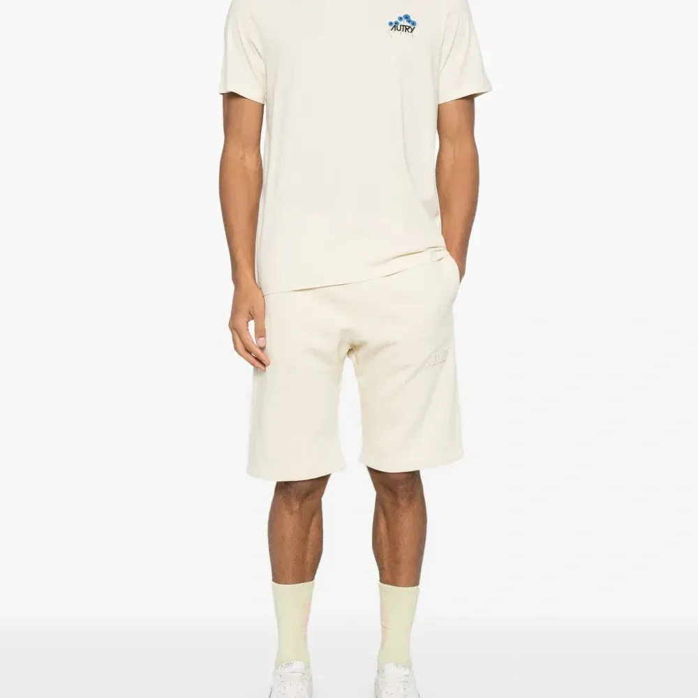 Футболка с логотипом