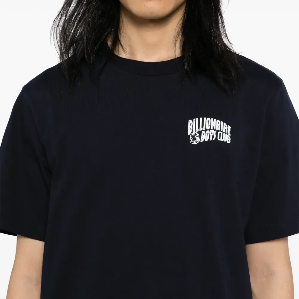 Футболка с логотипом