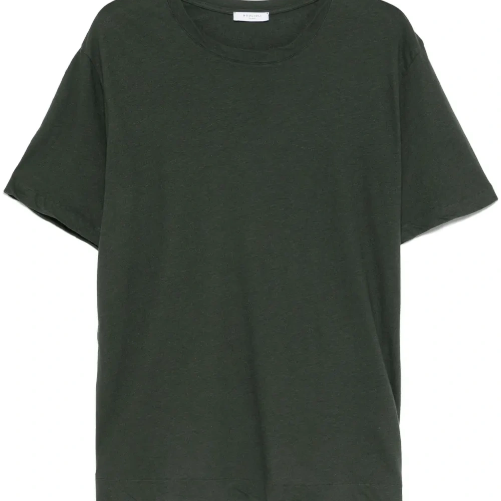 Легкая футболка