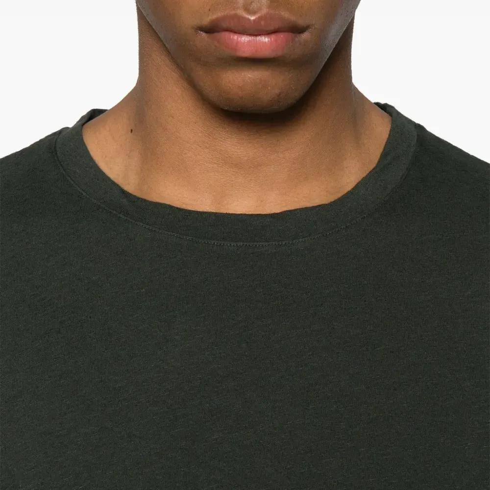 Легкая футболка