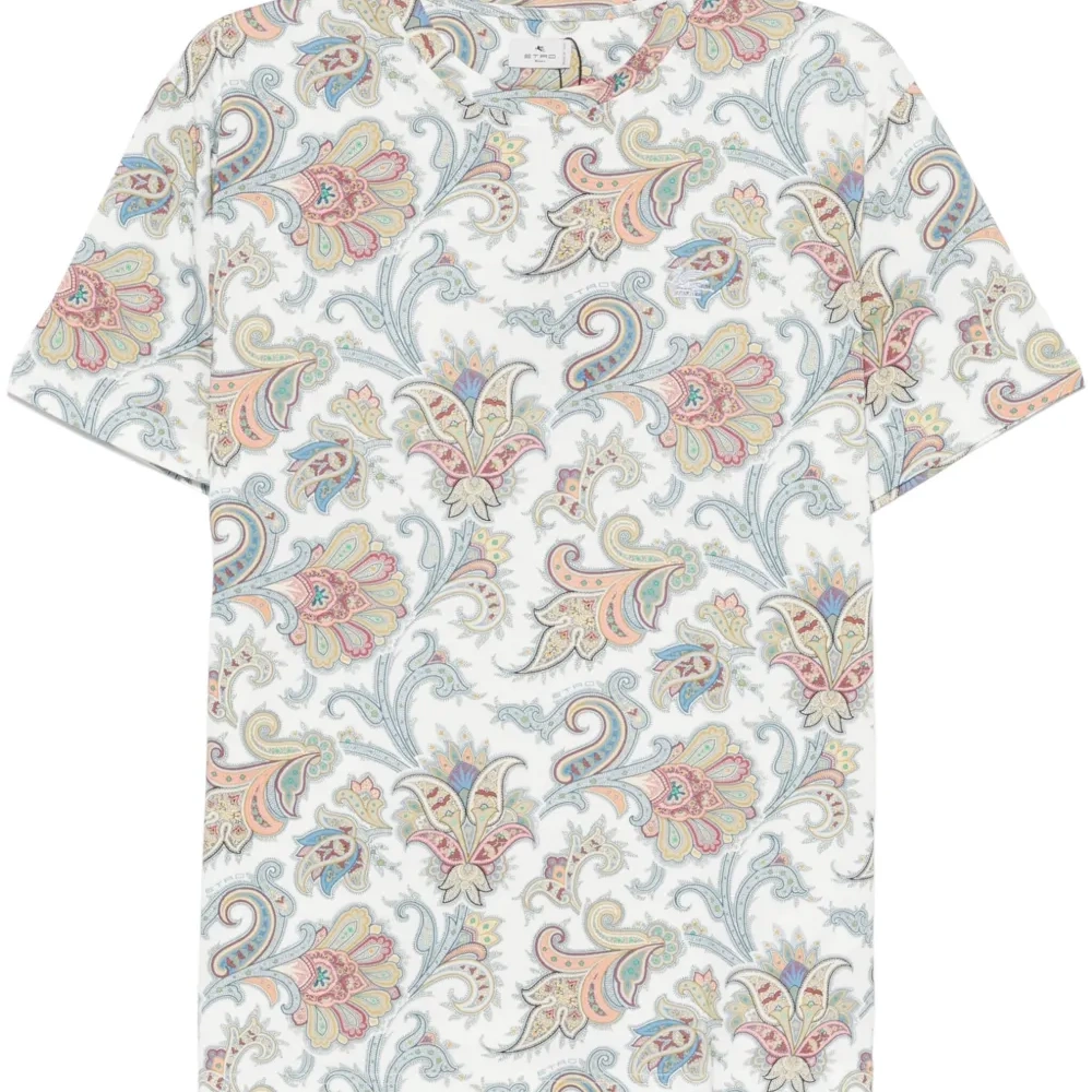 Футболка с принтом пейсли