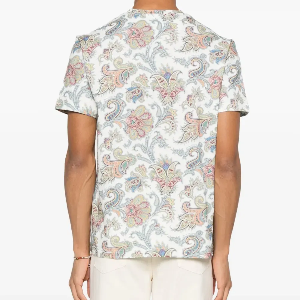 Футболка с принтом пейсли