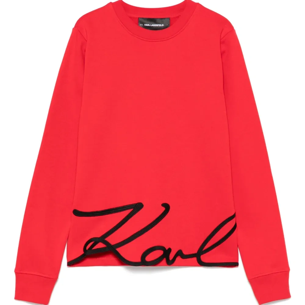 Толстовка с вышитым логотипом