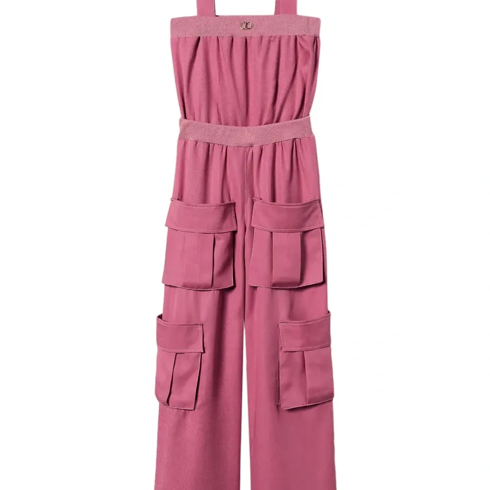 Комбинезон с логотипом Комбинезон с логотипом