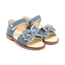 Сандалии с бантами